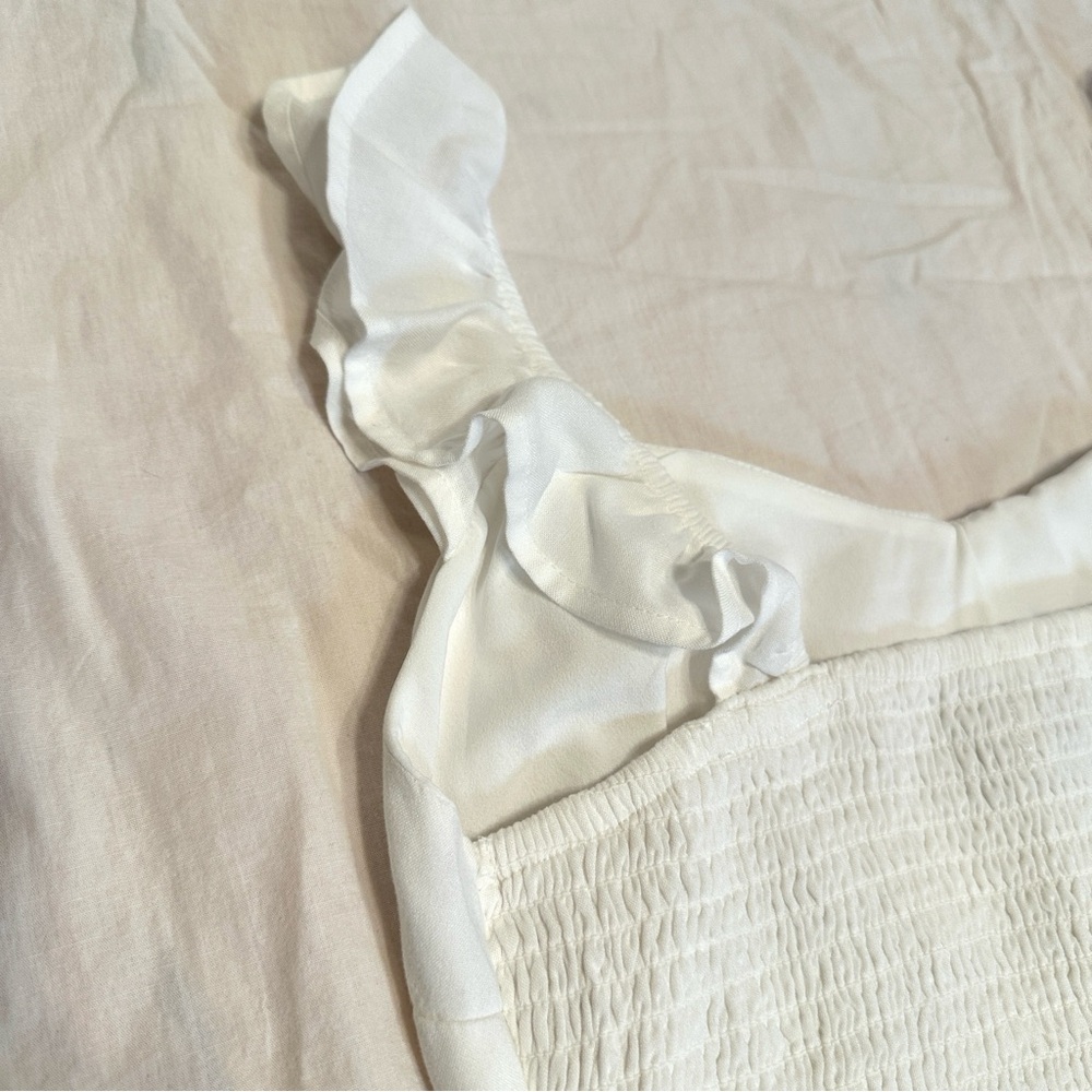 Abercrombie & Fitch White Ruffled Straps / Front Tank Top - Picture 5 of 5